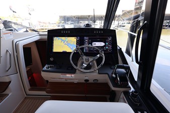 2026 Boston Whaler 405 Conquest 52
