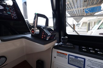 2026 Boston Whaler 405 Conquest 54