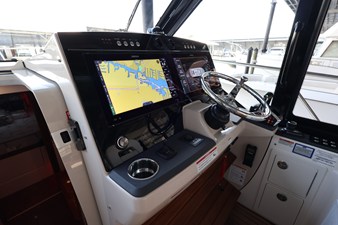 2026 Boston Whaler 405 Conquest 55