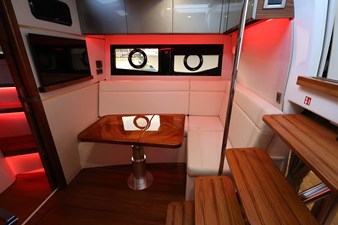 2026 Boston Whaler 405 Conquest 65