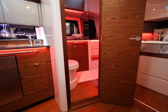 2026 Boston Whaler 405 Conquest 76