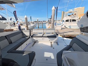 Galeon 335 GTO 4 2027 Galeon 335 GTO 5