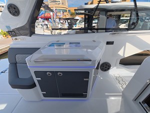 2027 Galeon 335 GTO 11