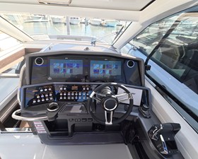 2027 Galeon 335 GTO 16
