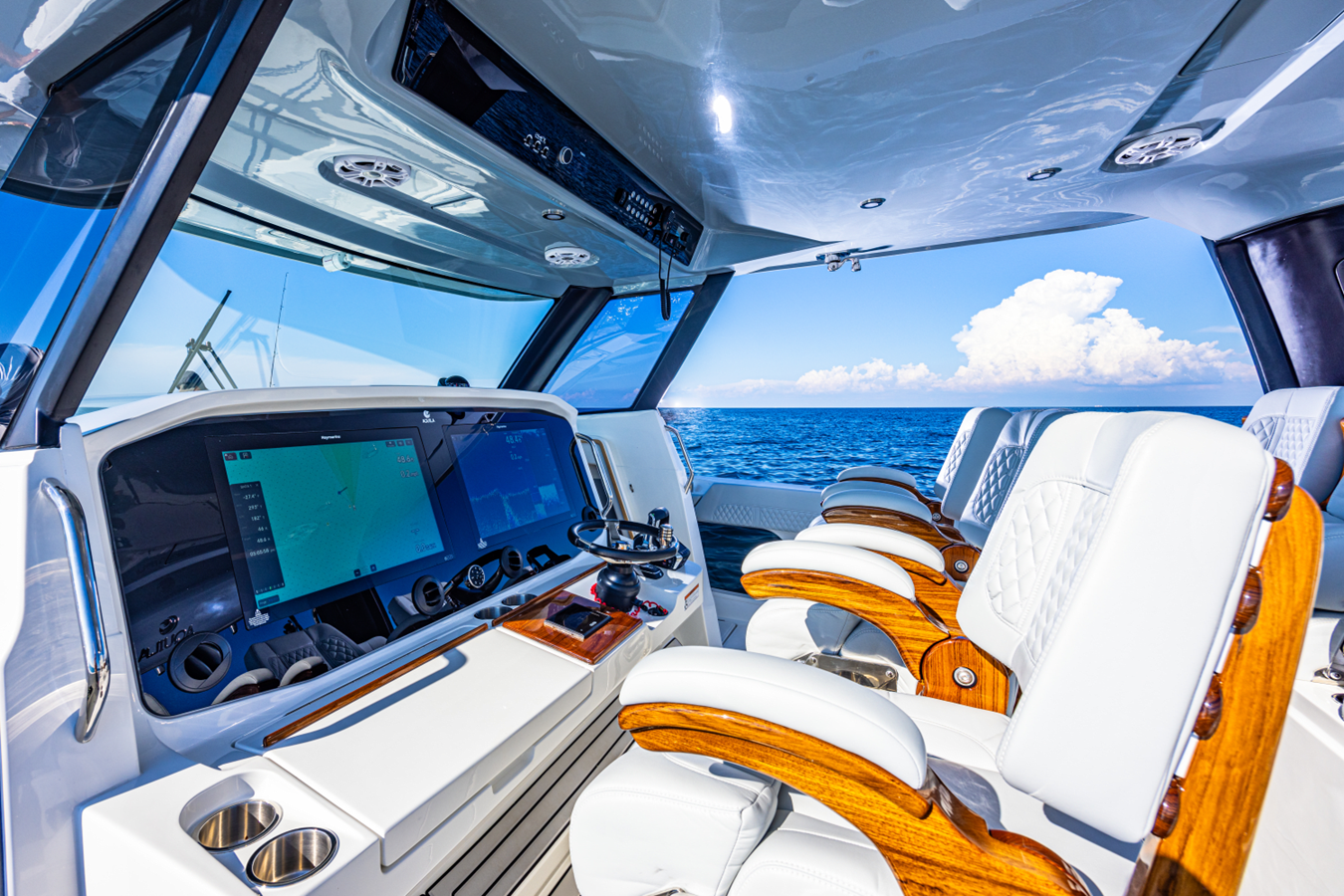 2026 Aquila 47 Molokai 21