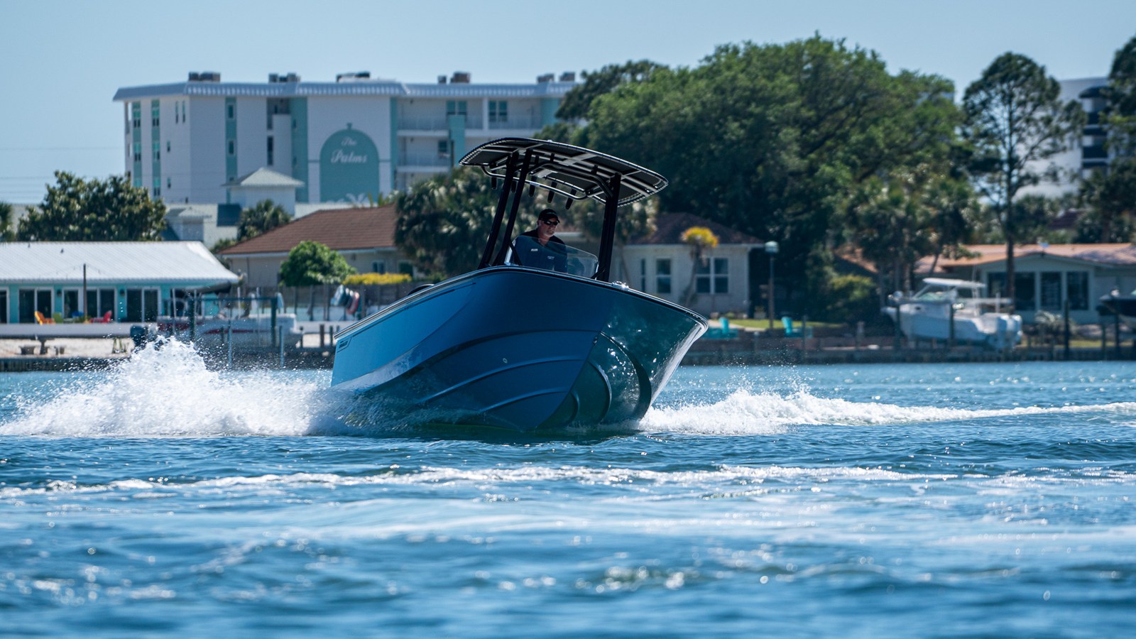 2027 Boston Whaler 190 Montauk 6