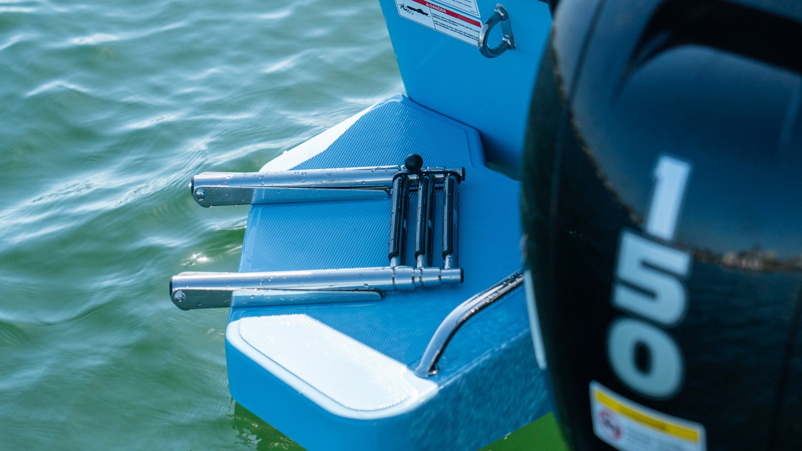 2027 Boston Whaler 190 Montauk 36