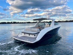 Sea Ray 400 SLX 2 2023 Sea Ray 400 SLX 3