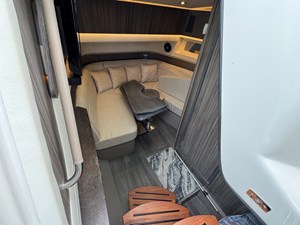 Sea Ray 400 SLX 16 2023 Sea Ray 400 SLX 17