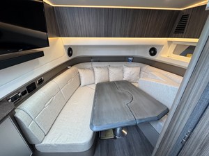 Sea Ray 400 SLX 17 2023 Sea Ray 400 SLX 18