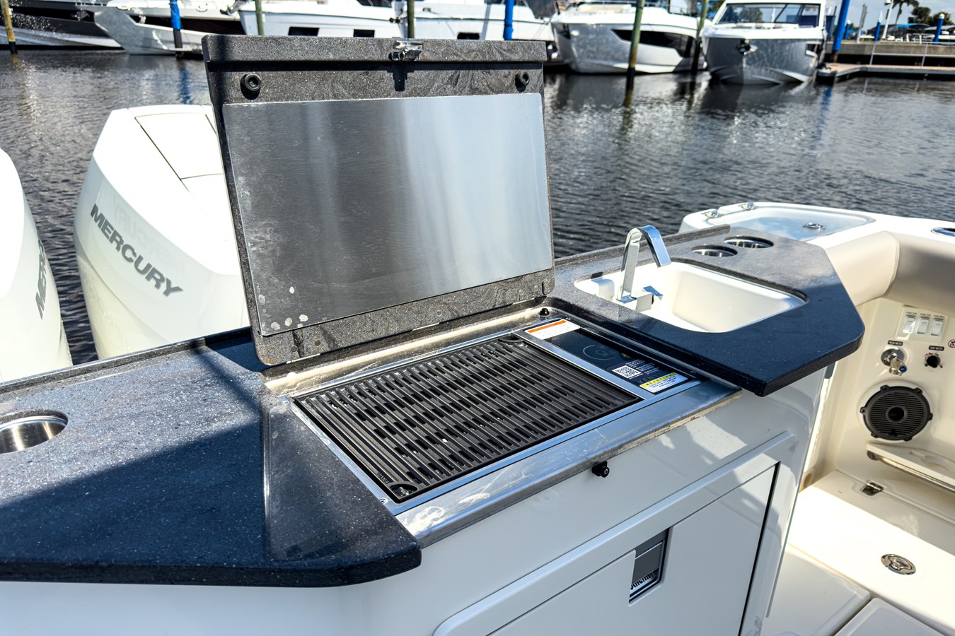 2026 Boston Whaler 365 Conquest 6
