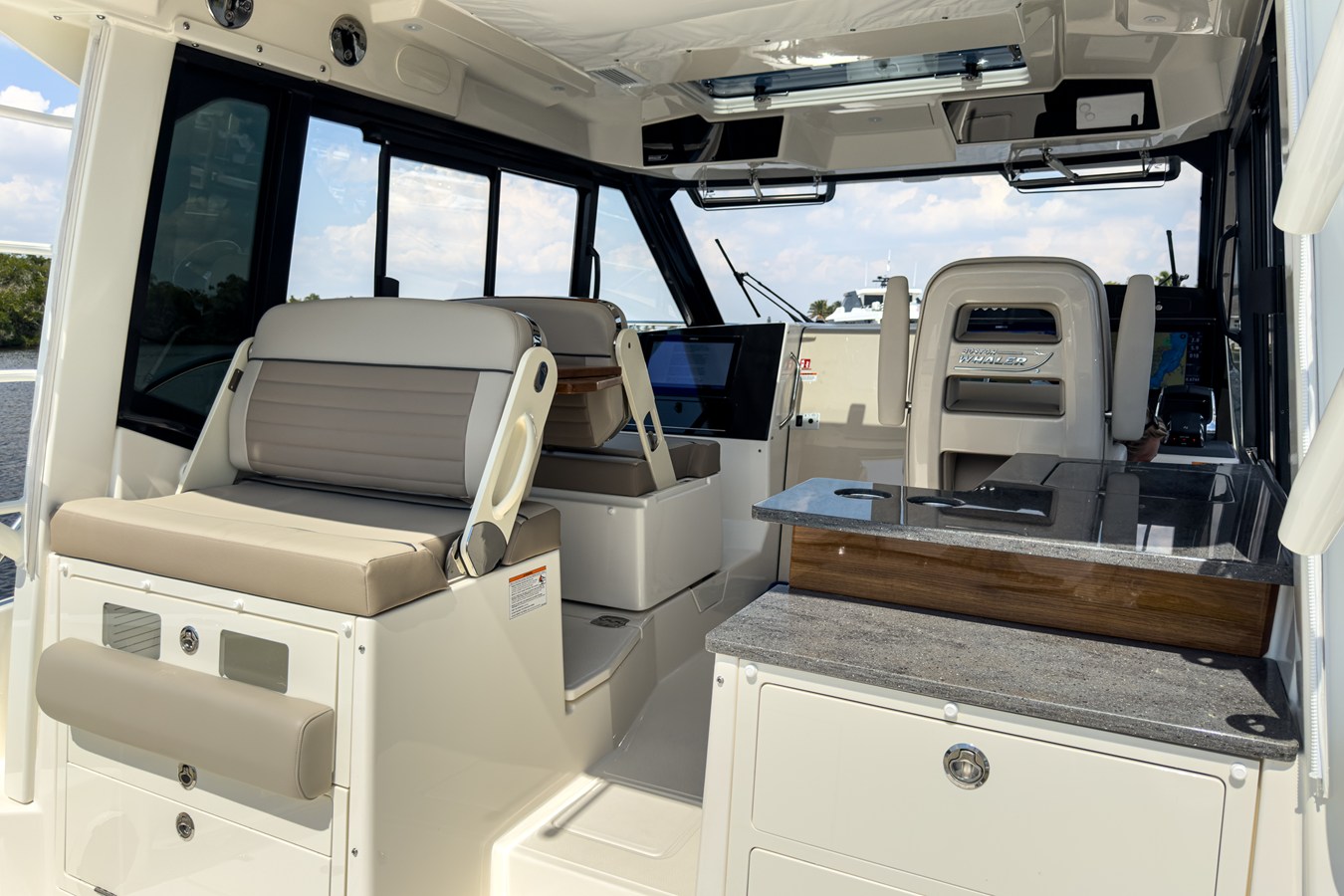 2026 Boston Whaler 365 Conquest 9