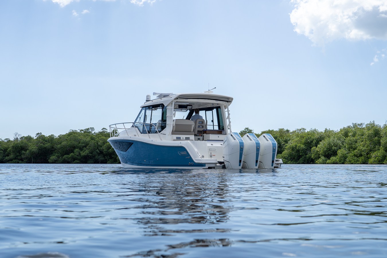 2026 Boston Whaler 365 Conquest 42
