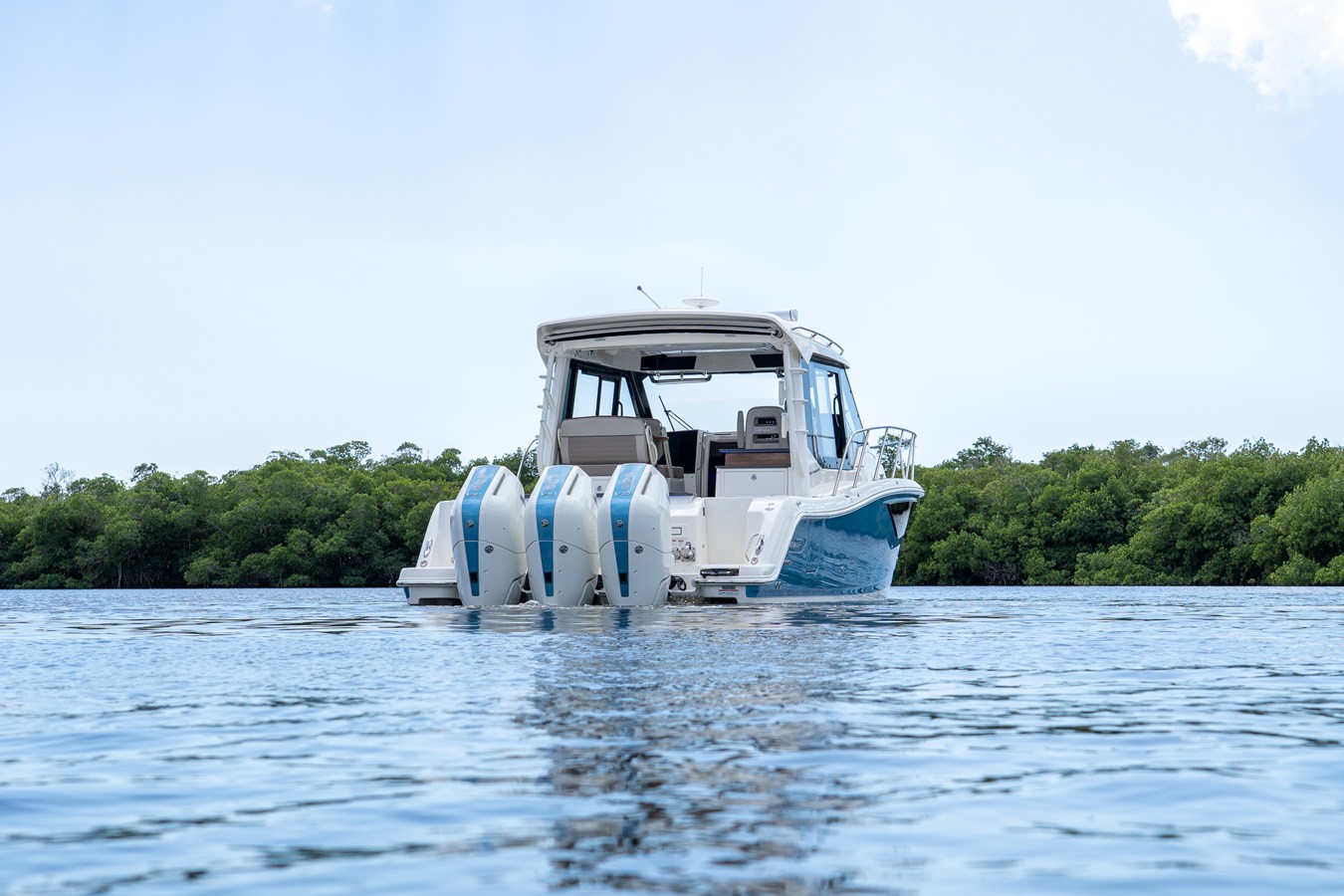 2026 Boston Whaler 365 Conquest 43