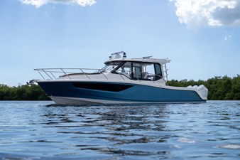Boston Whaler 365 Conquest 3 2026 Boston Whaler 365 Conquest 4