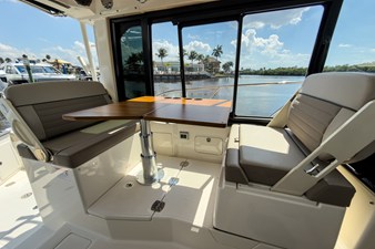 2026 Boston Whaler 365 Conquest 14