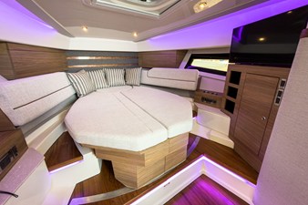 2026 Boston Whaler 365 Conquest 23