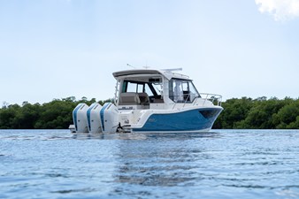 2026 Boston Whaler 365 Conquest 44