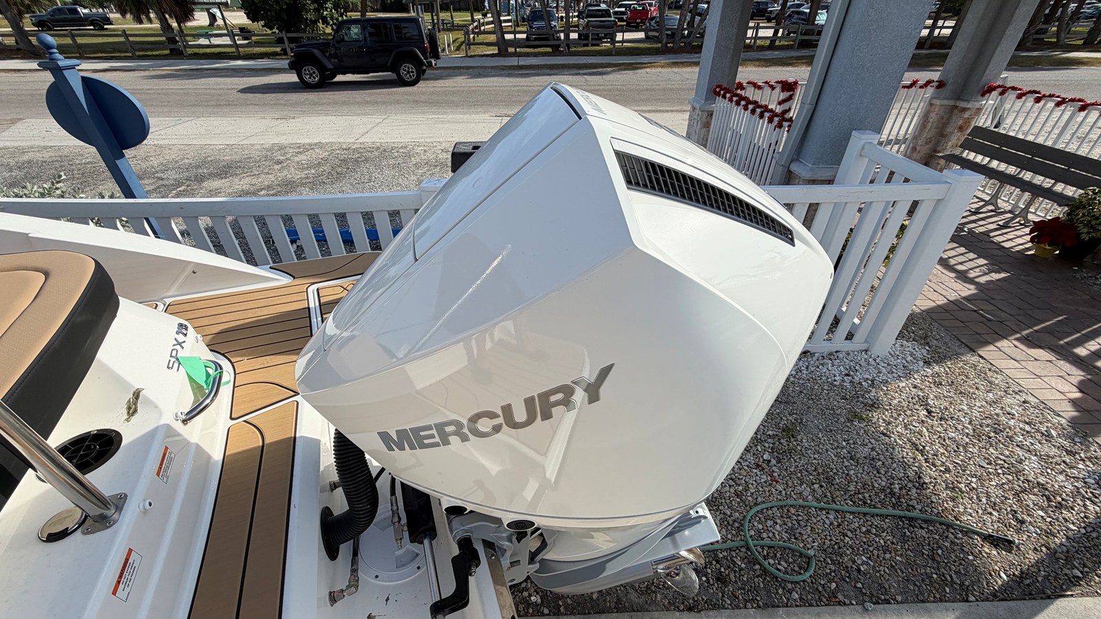 2026 Sea Ray SPX 210 Outboard 22