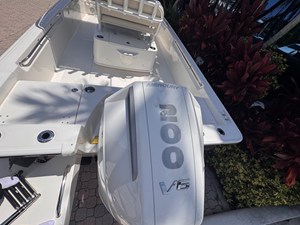 Boston Whaler 210 Montauk 12 2026 Boston Whaler 210 Montauk 13