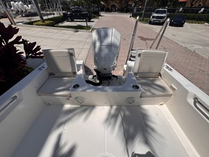 Boston Whaler 210 Montauk 15 2026 Boston Whaler 210 Montauk 16