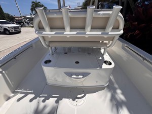 Boston Whaler 210 Montauk 16 2026 Boston Whaler 210 Montauk 17