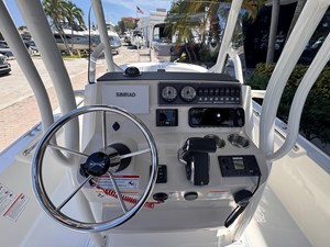 Boston Whaler 210 Montauk 23 2026 Boston Whaler 210 Montauk 24