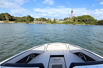2026 Sea Ray SPX 210 Outboard 15
