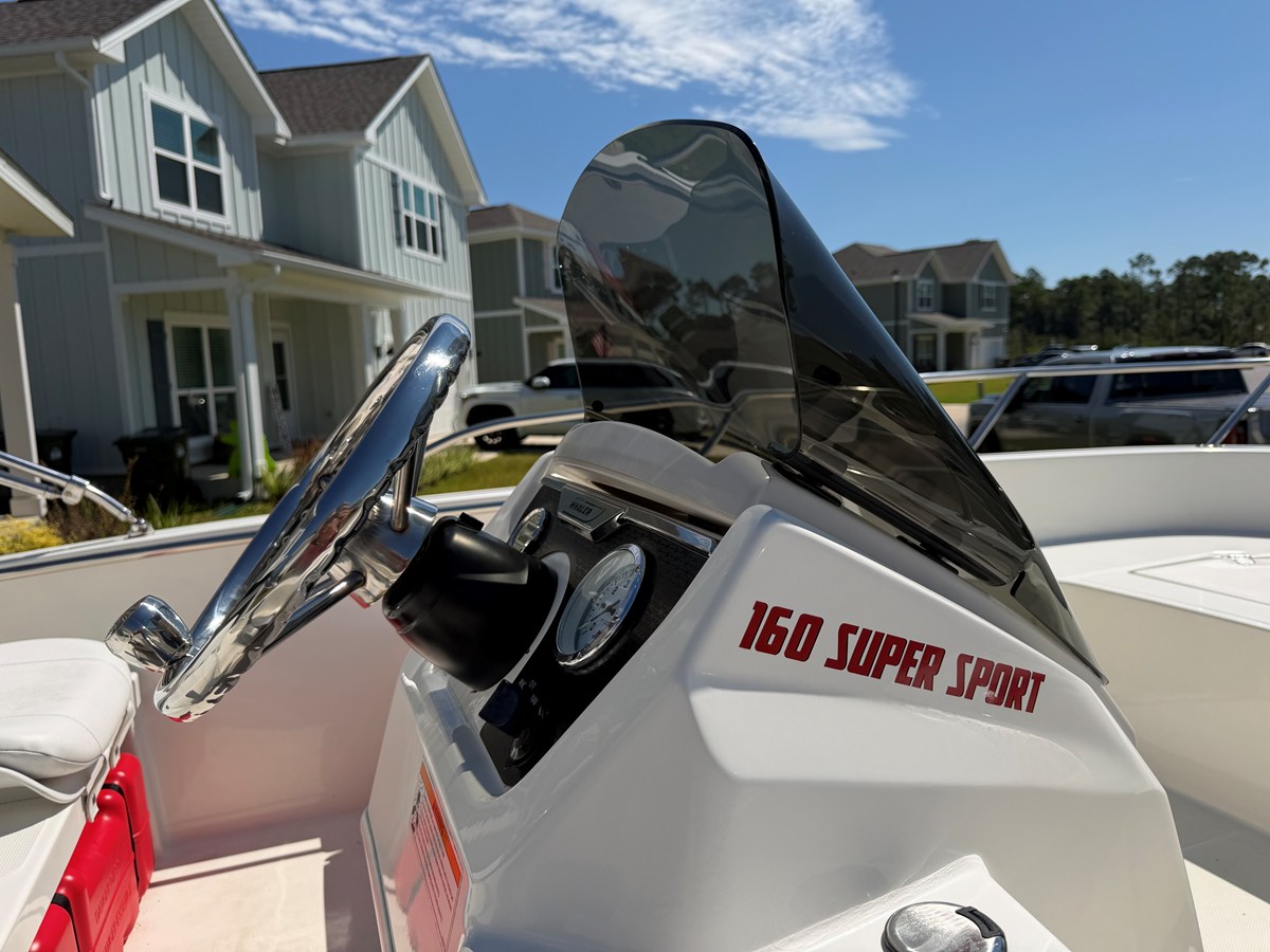 2023 Boston Whaler 160 SUPER SPORT 6