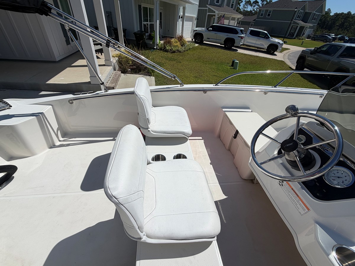 2023 Boston Whaler 160 SUPER SPORT 14