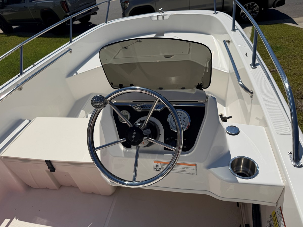 2023 Boston Whaler 160 SUPER SPORT 17