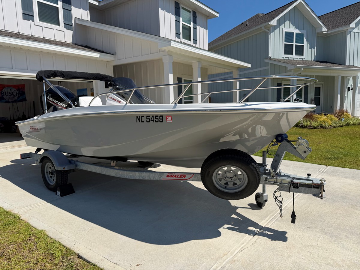 2023 Boston Whaler 160 SUPER SPORT 38