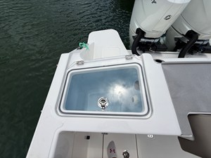 2027 Boston Whaler 330 Vantage 32