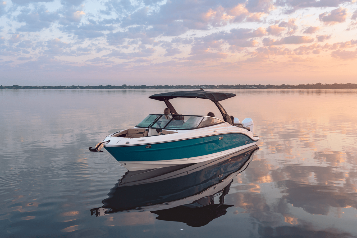 2027 Sea Ray SLX 280 Outboard 3