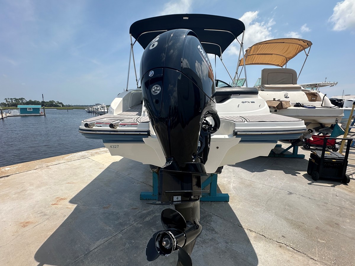 2022 Sea Ray 19 SPX OB 18