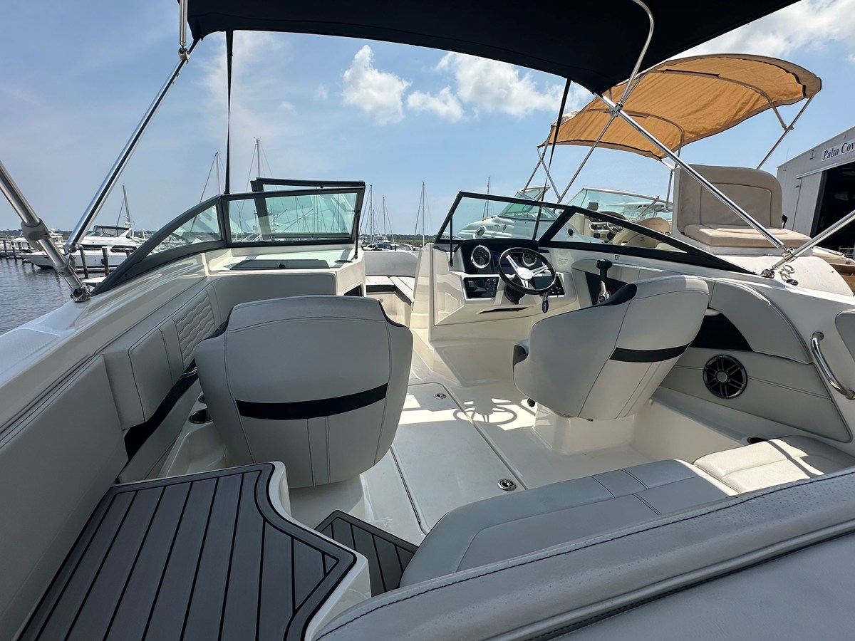 2022 Sea Ray 19 SPX OB 24