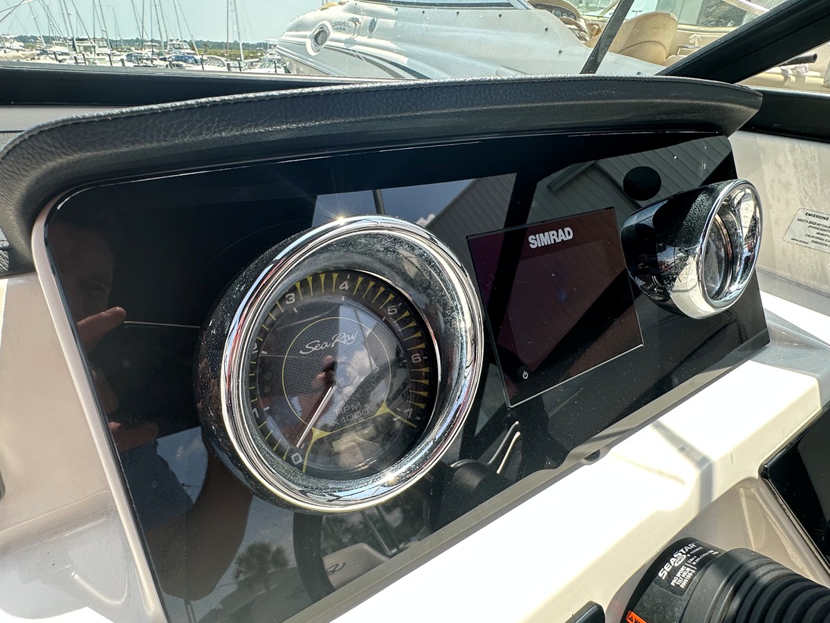 2022 Sea Ray 19 SPX OB 38