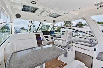 Boston Whaler 345 CONQUEST 17 2018 Boston Whaler 345 CONQUEST 18