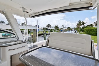 Boston Whaler 345 CONQUEST 28 2018 Boston Whaler 345 CONQUEST 29
