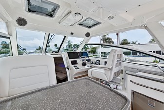 Boston Whaler 345 CONQUEST 29 2018 Boston Whaler 345 CONQUEST 30