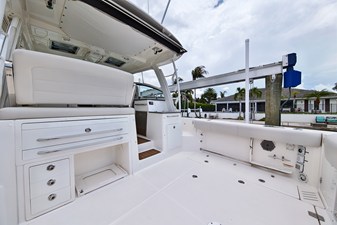 Boston Whaler 345 CONQUEST 35 2018 Boston Whaler 345 CONQUEST 36