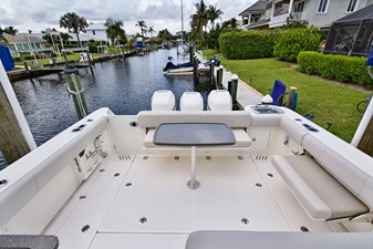 Boston Whaler 345 CONQUEST 46 2018 Boston Whaler 345 CONQUEST 47