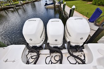 Boston Whaler 345 CONQUEST 47 2018 Boston Whaler 345 CONQUEST 48