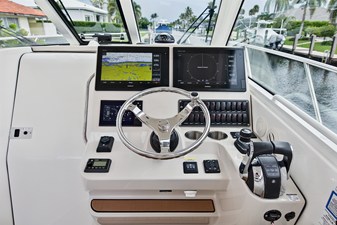 Boston Whaler 345 CONQUEST 52 2018 Boston Whaler 345 CONQUEST 53