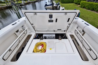 Boston Whaler 345 CONQUEST 54 2018 Boston Whaler 345 CONQUEST 55