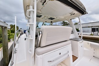 Boston Whaler 345 CONQUEST 64 2018 Boston Whaler 345 CONQUEST 65