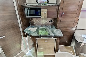 Boston Whaler 345 CONQUEST 76 2018 Boston Whaler 345 CONQUEST 77