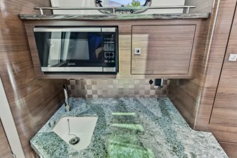 Boston Whaler 345 CONQUEST 77 2018 Boston Whaler 345 CONQUEST 78