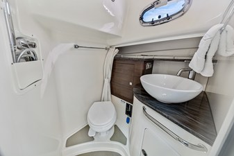 Boston Whaler 345 CONQUEST 80 2018 Boston Whaler 345 CONQUEST 81