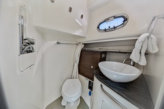 Boston Whaler 345 CONQUEST 81 2018 Boston Whaler 345 CONQUEST 82